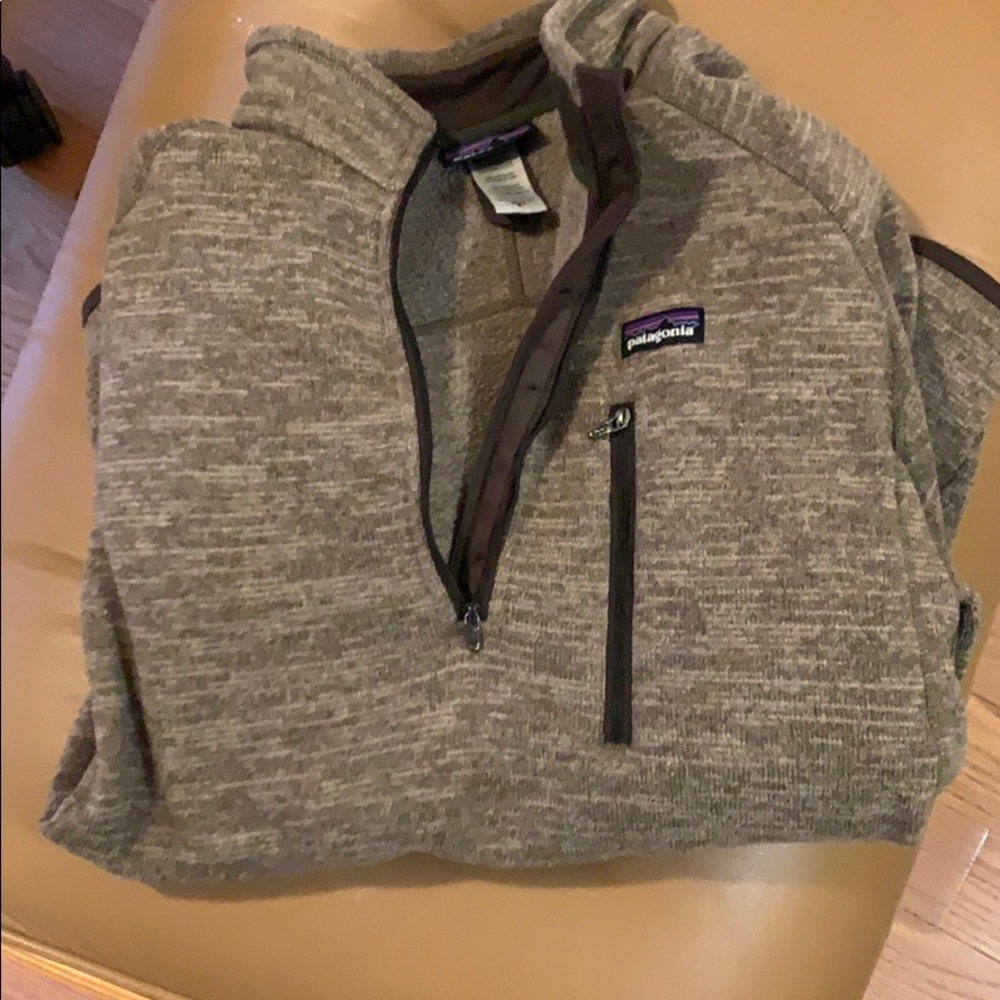 Patagonia half zip sweater